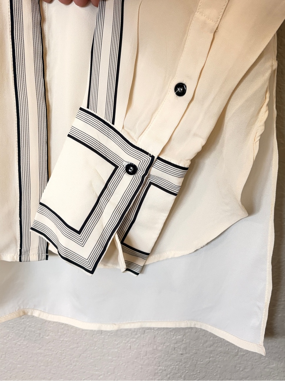 Reiss Bailey Side Striped Blouse Button Down Long Sleeve Cream Size 2 - Picture 5 of 15